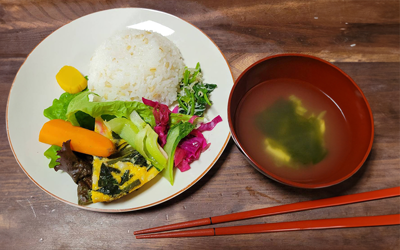 「手作りお昼ご飯」と「送迎」で生活をサポート